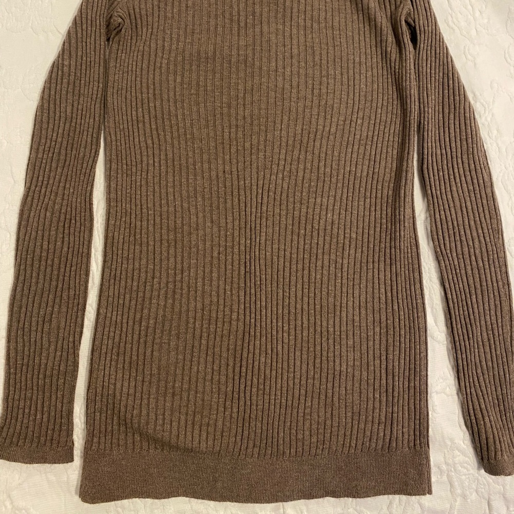 HP🎊🎊🤎Vince sweater great condition 🤎size XS fit between XS-S - Picture 3 of 7